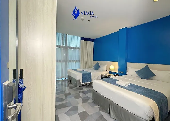 Stacia 3*